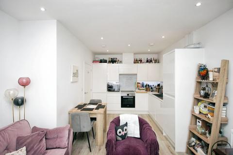 2 bedroom flat for sale, Hanham Road, Bristol BS15