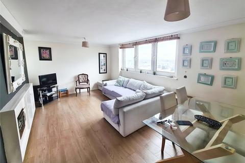 2 bedroom flat to rent, Windermere Avenue, Hampshire SO16