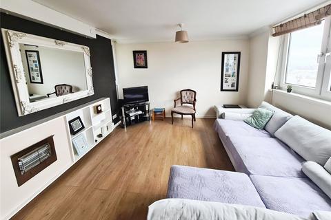 2 bedroom flat to rent, Windermere Avenue, Hampshire SO16