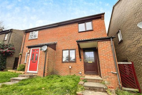 2 bedroom terraced house to rent, Hollybrook Close, Hampshire SO16