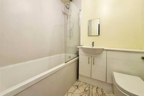 2 bedroom terraced house to rent, Hollybrook Close, Hampshire SO16