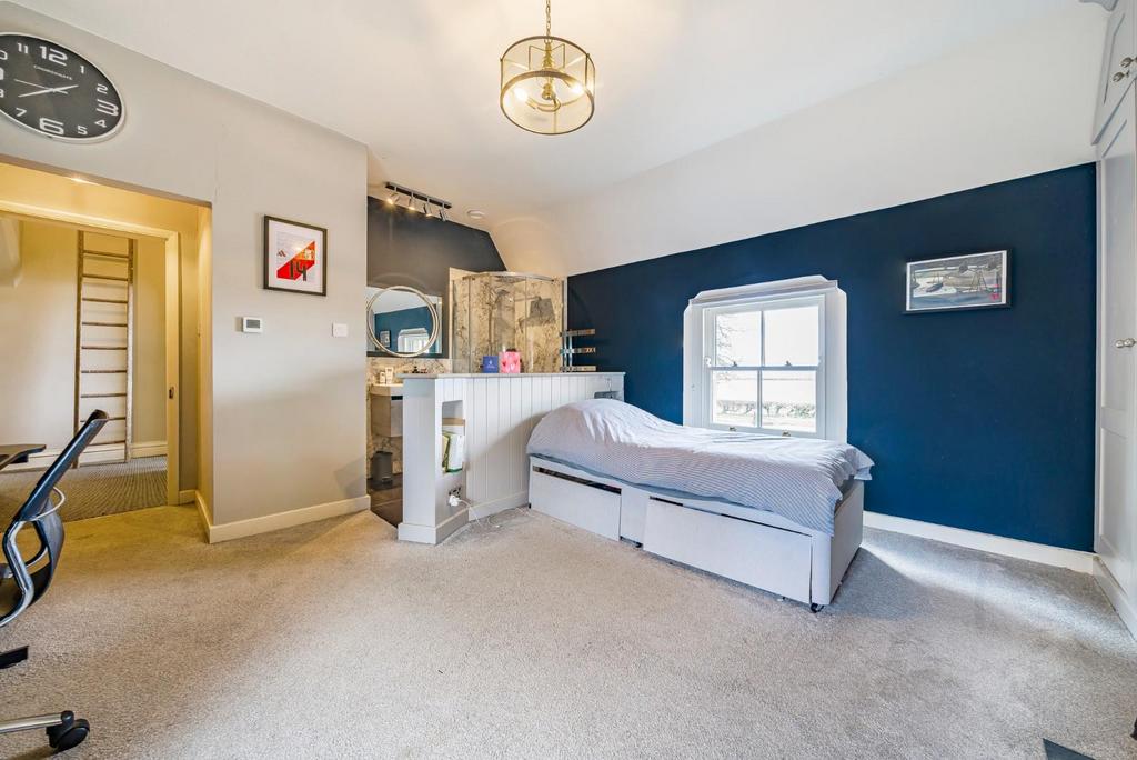 Bedroom two.jpg