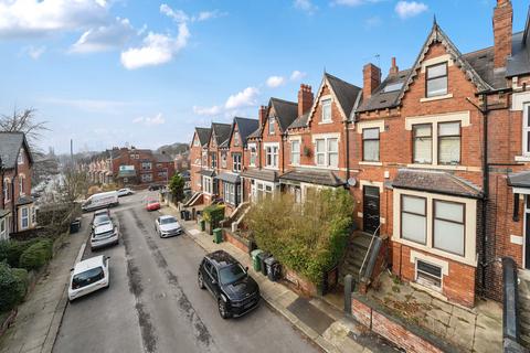 3 bedroom terraced house for sale, Roundhay View, Leeds, LS8
