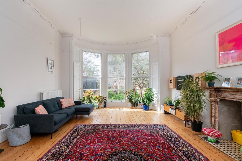 0 W2 PCN - Living Room D.jpg
