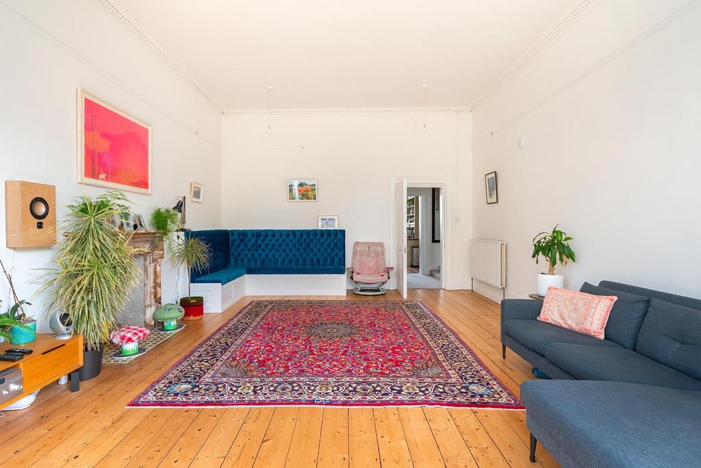 0 W2 PCN - Living Room A.jpg