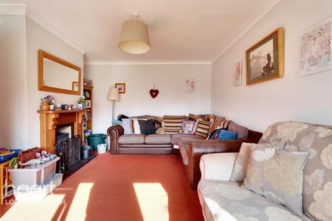 5 bedroom detached house for sale, Cowdray Close, Loughborough
