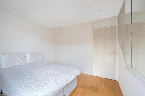 14 Abbotts Vale, Chesham, HP5 3HN