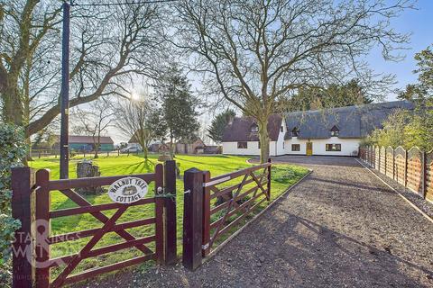 3 bedroom cottage for sale, Thorpe Street, Hinderclay, Diss