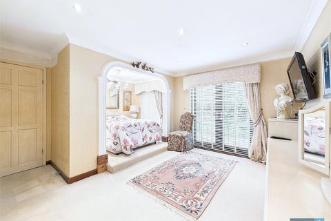 3 bedroom bungalow for sale, Hollin Close, Rossington, Doncaster, South Yorkshire, DN11