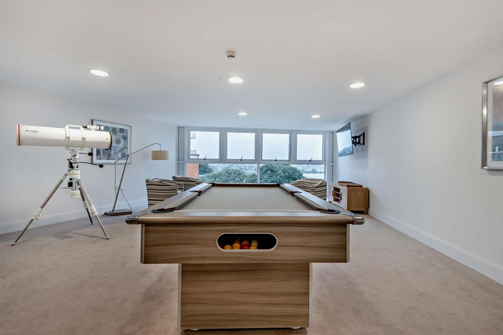 8627622-interior18-800.jpg