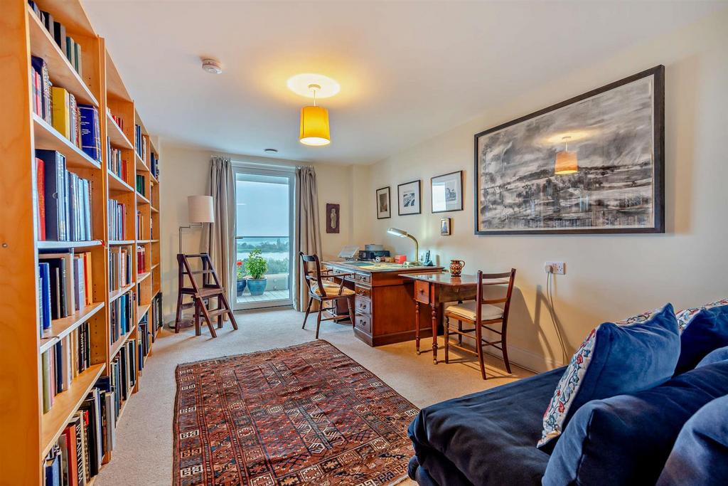 8627622-interior03-800.jpg