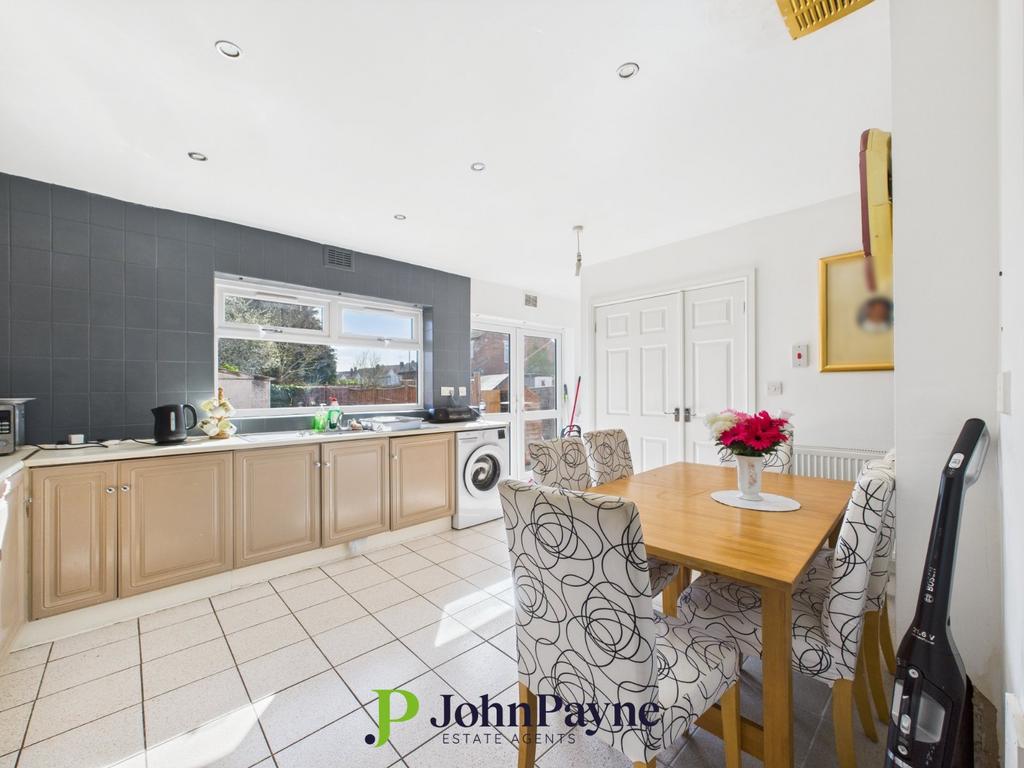 Breakfast Kitchen