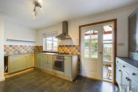 8 Wray Head, Drigg, Holmrook, CA19 1XR