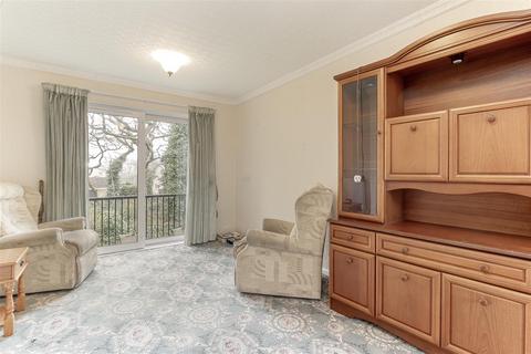 2 bedroom flat for sale, Ireland Crescent, Leeds