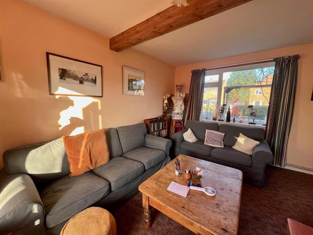 Living Room.jpg