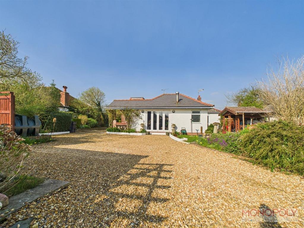 CAM03815 G0-PR0211-STILL027.jpg