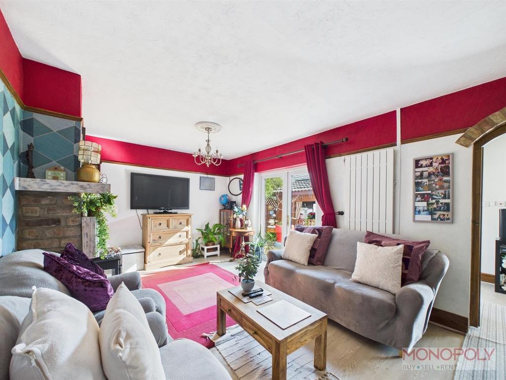 CAM03815 G0-PR0211-STILL006.jpg