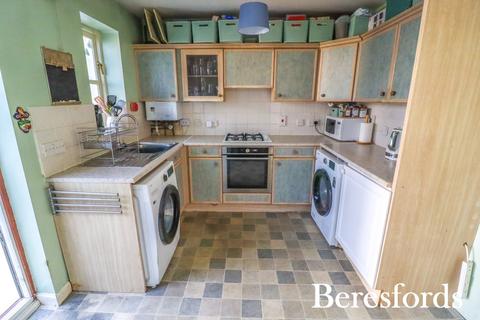 31 Chelmer Drive, South Ockendon, RM15 6EE