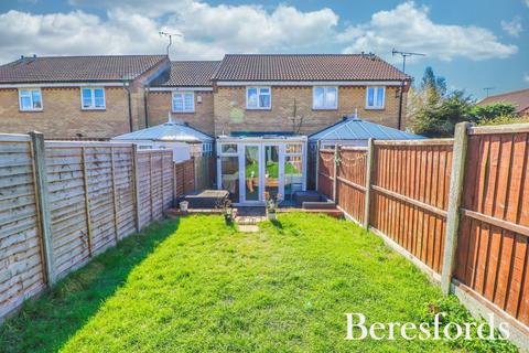 31 Chelmer Drive, South Ockendon, RM15 6EE
