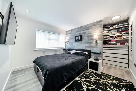 1 Spring Close, Harefield, Uxbridge, UB9 6HD