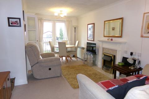 1 bedroom flat for sale, Flat 21 Cwrt Beaufort Palmyra Court West Cross Swansea Sa3 5sw