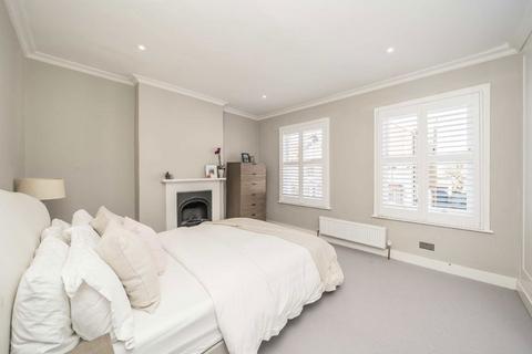 27 Heathfield North, Twickenham, TW2 7QN