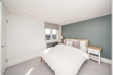 27 Heathfield North, Twickenham, TW2 7QN