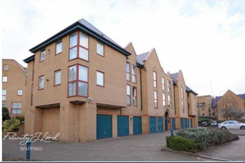 2 bedroom apartment to rent, Cape Yard, LONDON