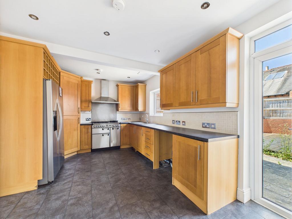 Dining/Kitchen