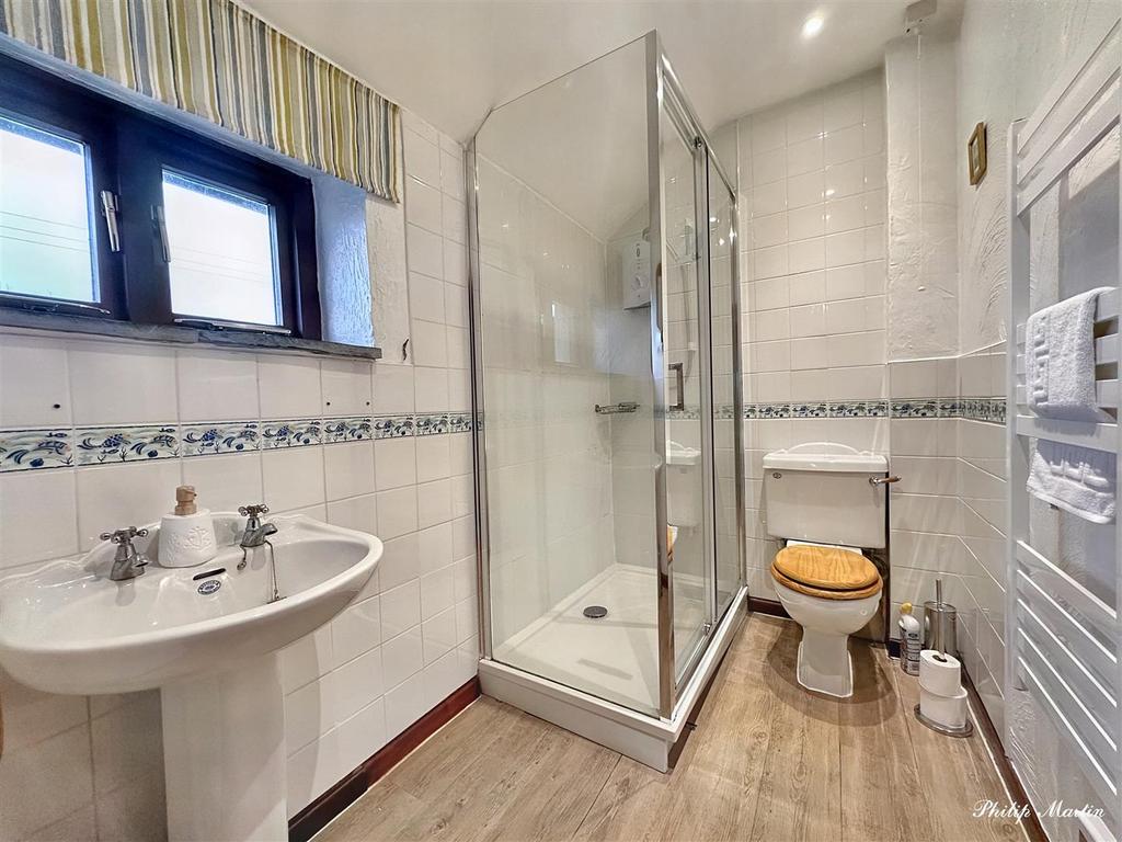 Shower room.jpg