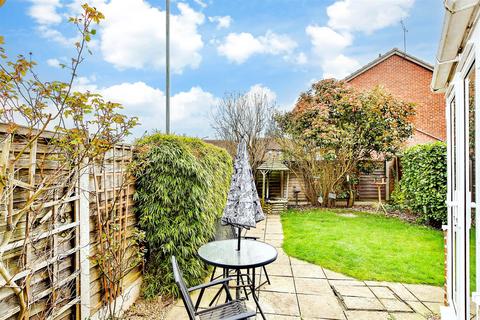 1 Ashurst Close, Dartford, DA1 4SX