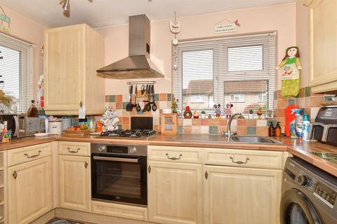 1 Ashurst Close, Dartford, DA1 4SX