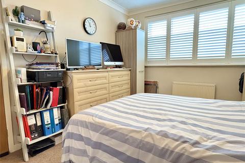 9 Chilton Avenue, Chadderton, Oldham, OL9 9RB