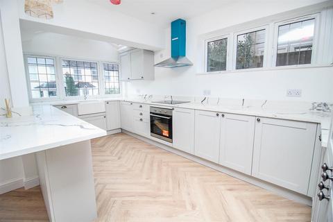12 Horsecroft Road, Hemel Hempstead, HP1 1PZ
