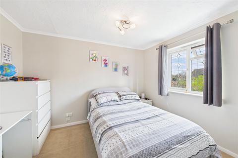 10 Ash Tree Close, Farnborough, GU14 0QP