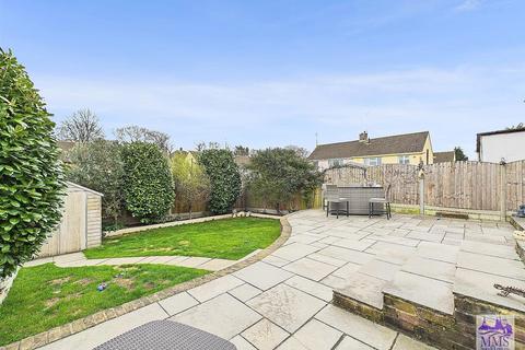 27 Stanley Crescent, Gravesend, DA12 5SZ