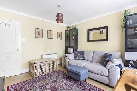 2, Enton Place Vine Place, Hounslow, TW3 3PE