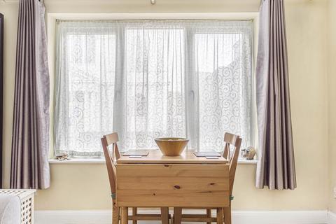 2, Enton Place Vine Place, Hounslow, TW3 3PE