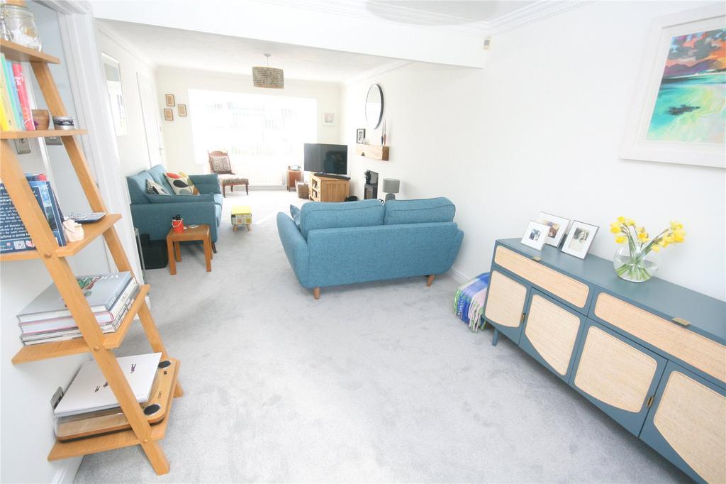 Living Room (2)