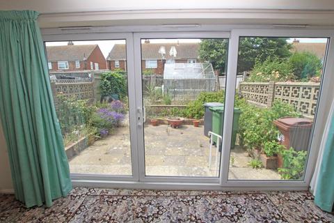4 bedroom terraced house for sale, Aylesbury Avenue, Eastbourne, BN23 6AD