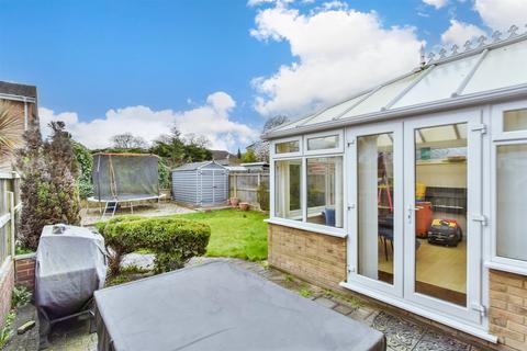4 bedroom semi-detached bungalow for sale, Winchester Avenue, Chatham ME5