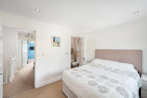 4 bedroom semi-detached house for sale, St. Johns Road, Redhill, RH1