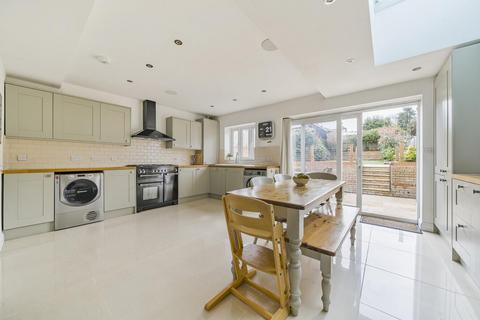 45 Walden Avenue, Chislehurst, BR7 6EL
