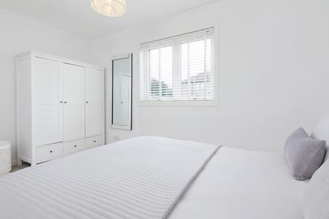 28 Restalrig Crescent, Edinburgh, EH7 6HH