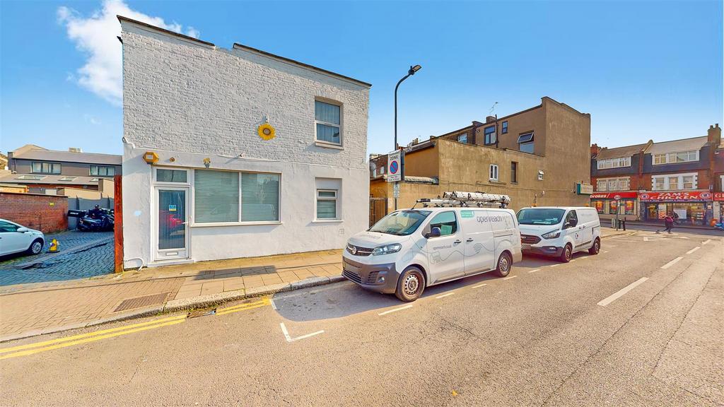 Exterior of building &amp; street