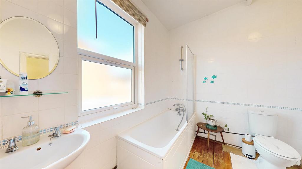Family bathroom