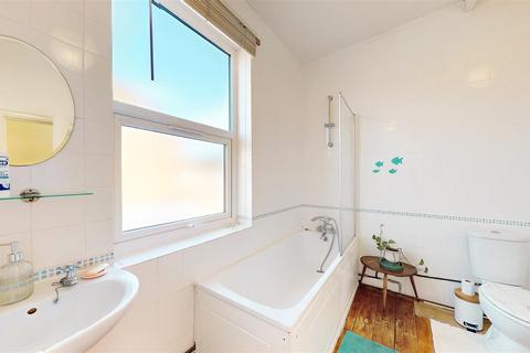 1 Preston Place, London, NW2 5NX