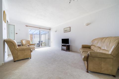 10 Apple Tree Close, Barming, Maidstone, ME16 9HQ