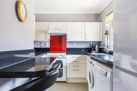 10 Apple Tree Close, Barming, Maidstone, ME16 9HQ