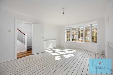 3 bedroom house to rent, The Martlet, Hove, BN3
